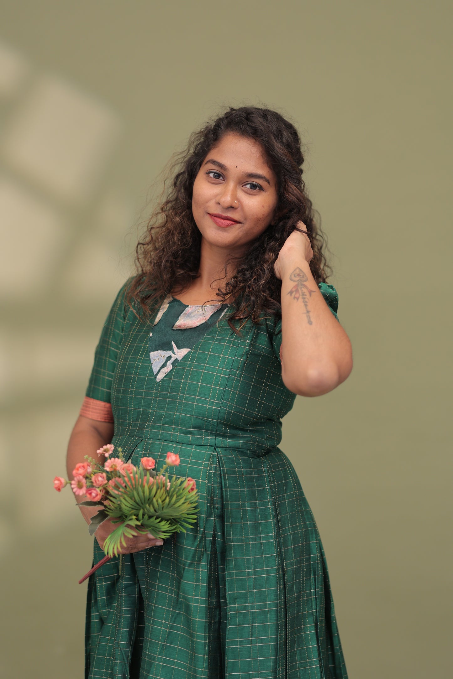 GREEN HEART-RAW SILK GOWN