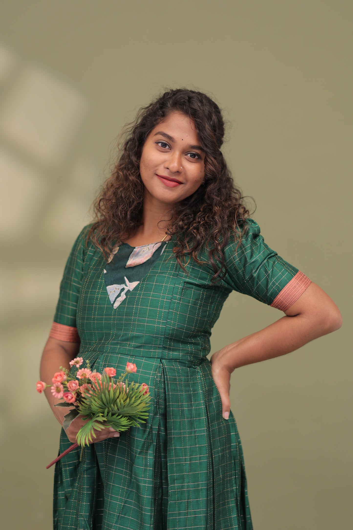 GREEN HEART-RAW SILK GOWN
