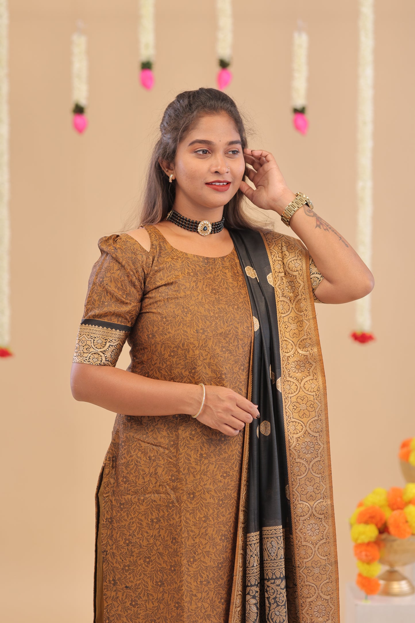 KANCHI-SILK COTTON-HONEY-BLACK