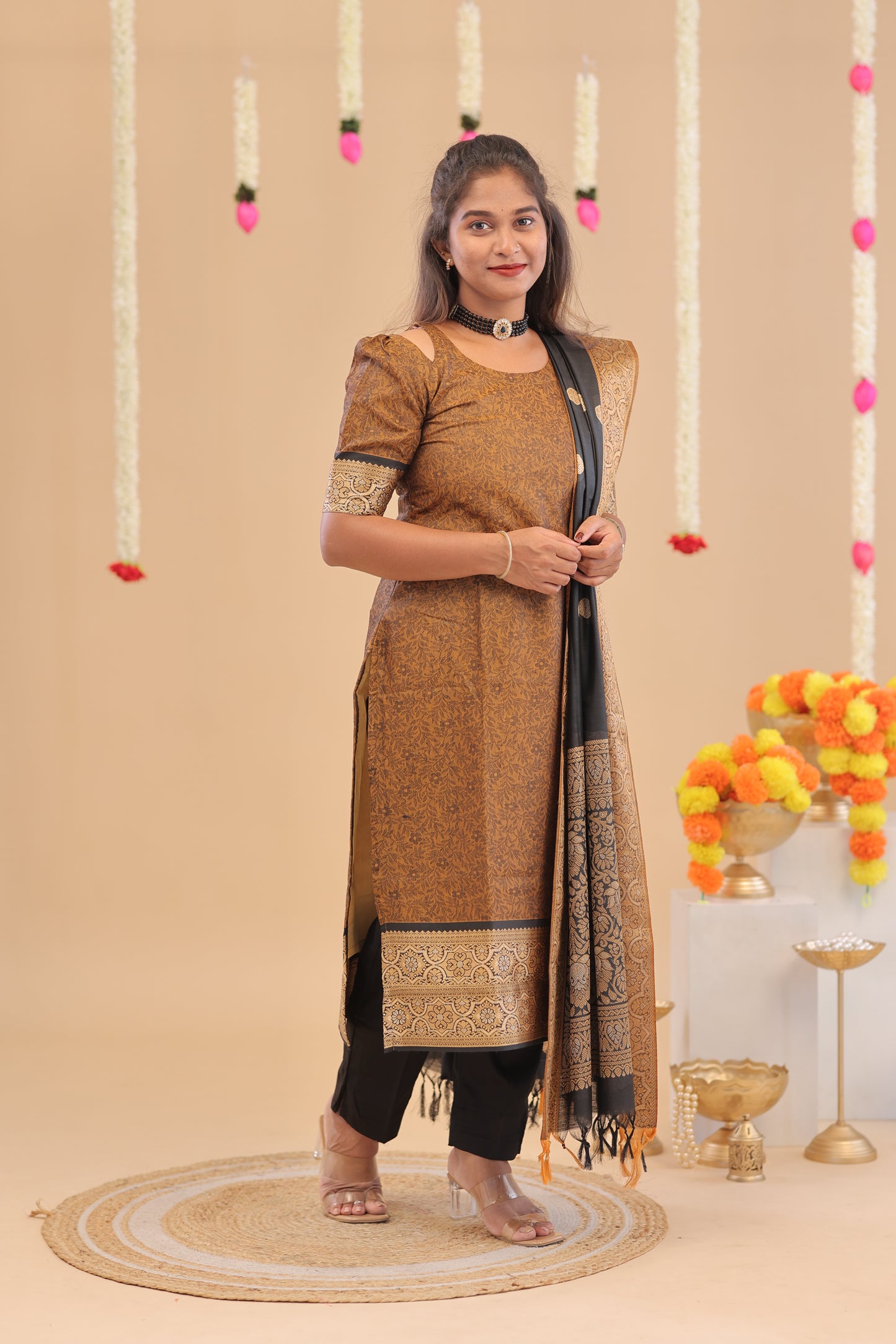KANCHI-SILK COTTON-HONEY-BLACK