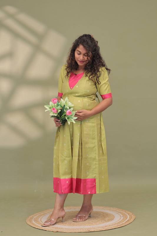 PARROT GREEN HEART-RAW SILK GOWN