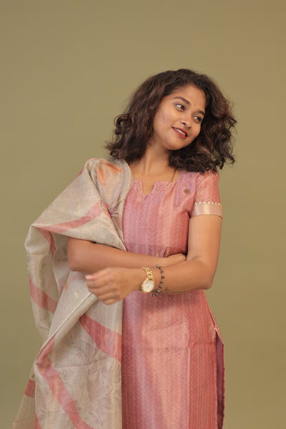 LUX-MAUVE DREAMS-kurta set