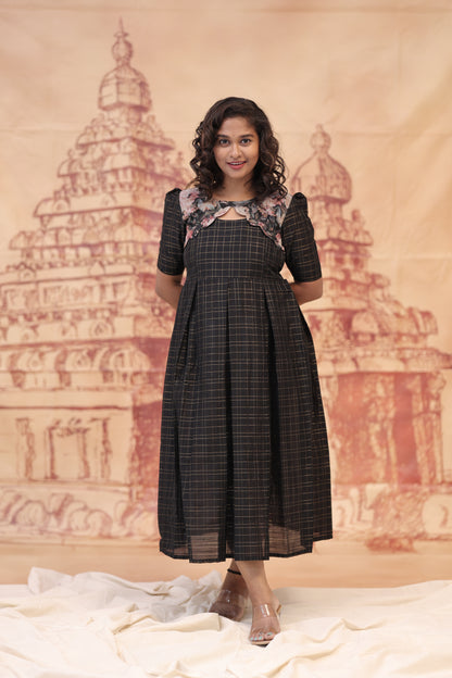 DUBION MINI CHECKS - BLACK- silver Zari checks