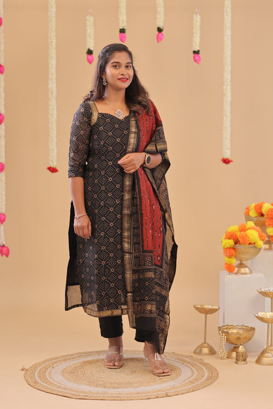 Premium-Mangalgiri-Black suit