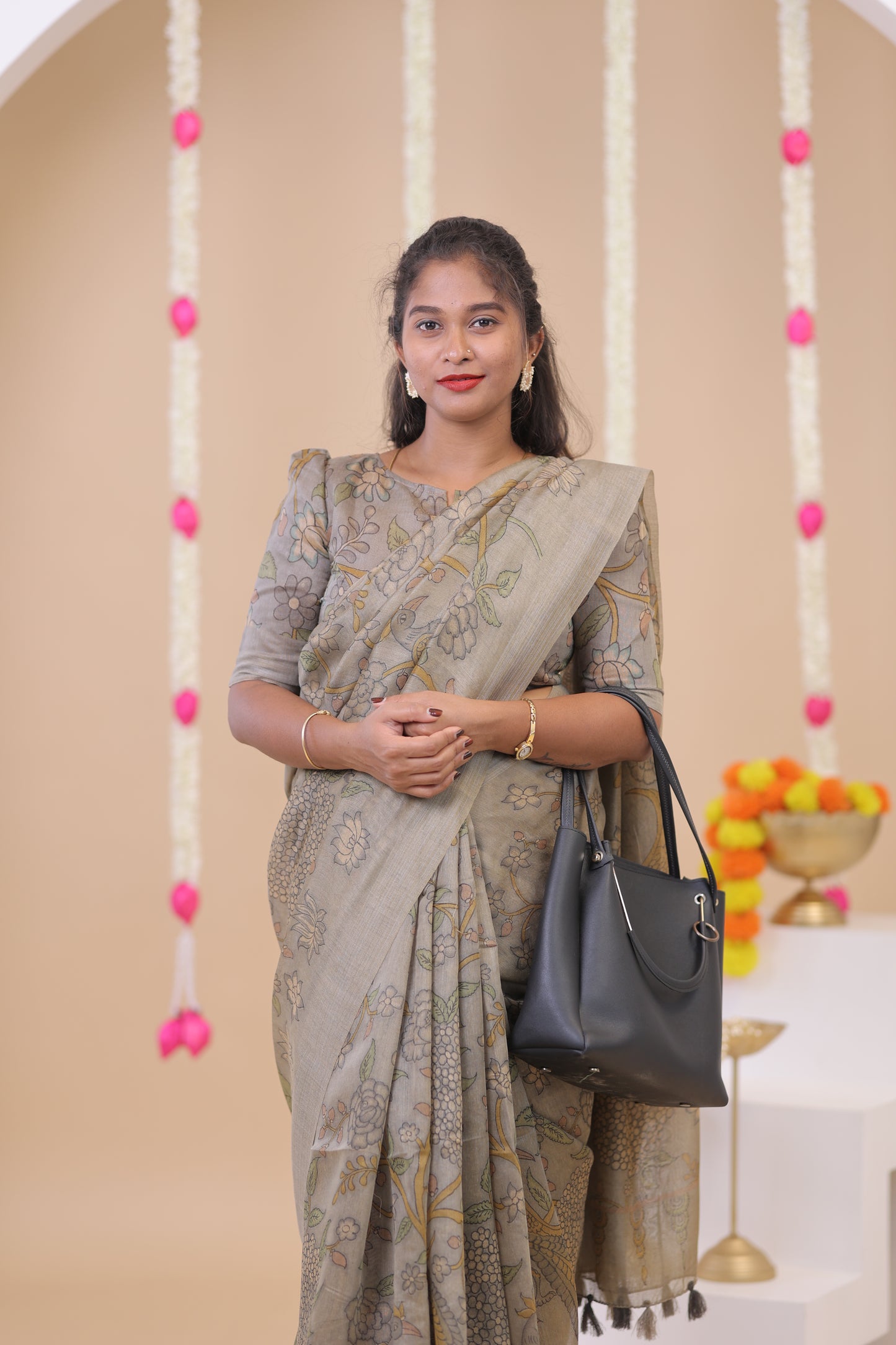BOSSY GIRL-SAREE04-GREY