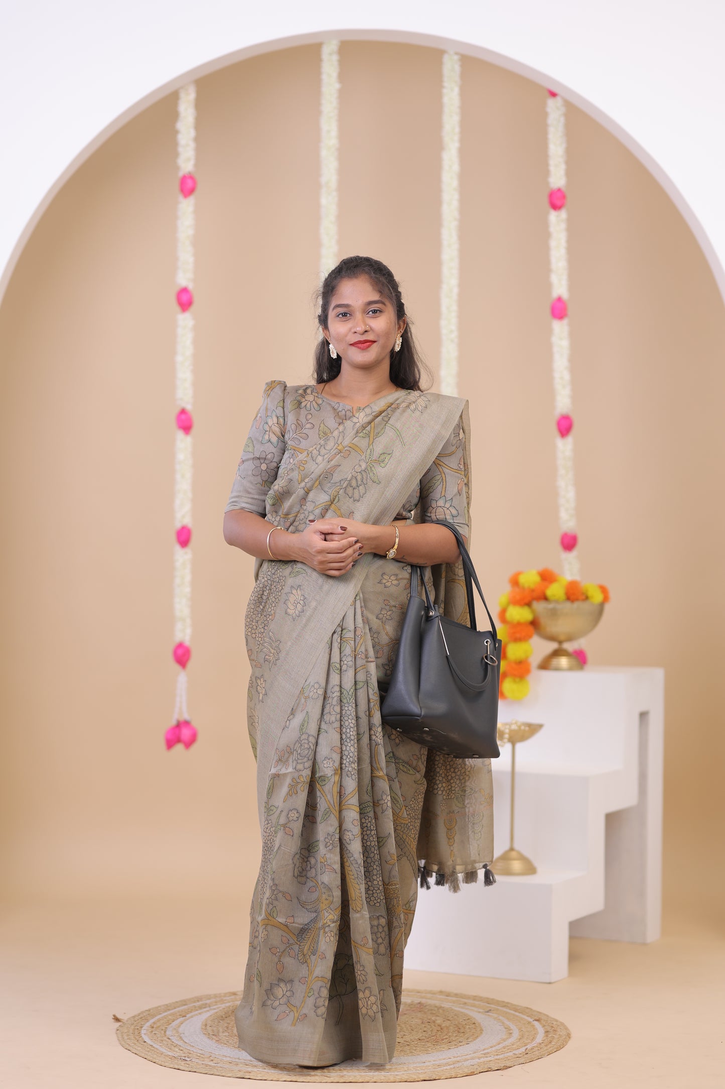 BOSSY GIRL-SAREE04-GREY