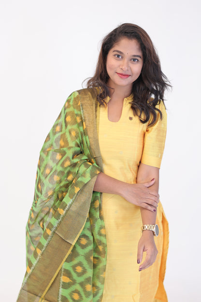 👸QUEENSERIES-TARA BAI