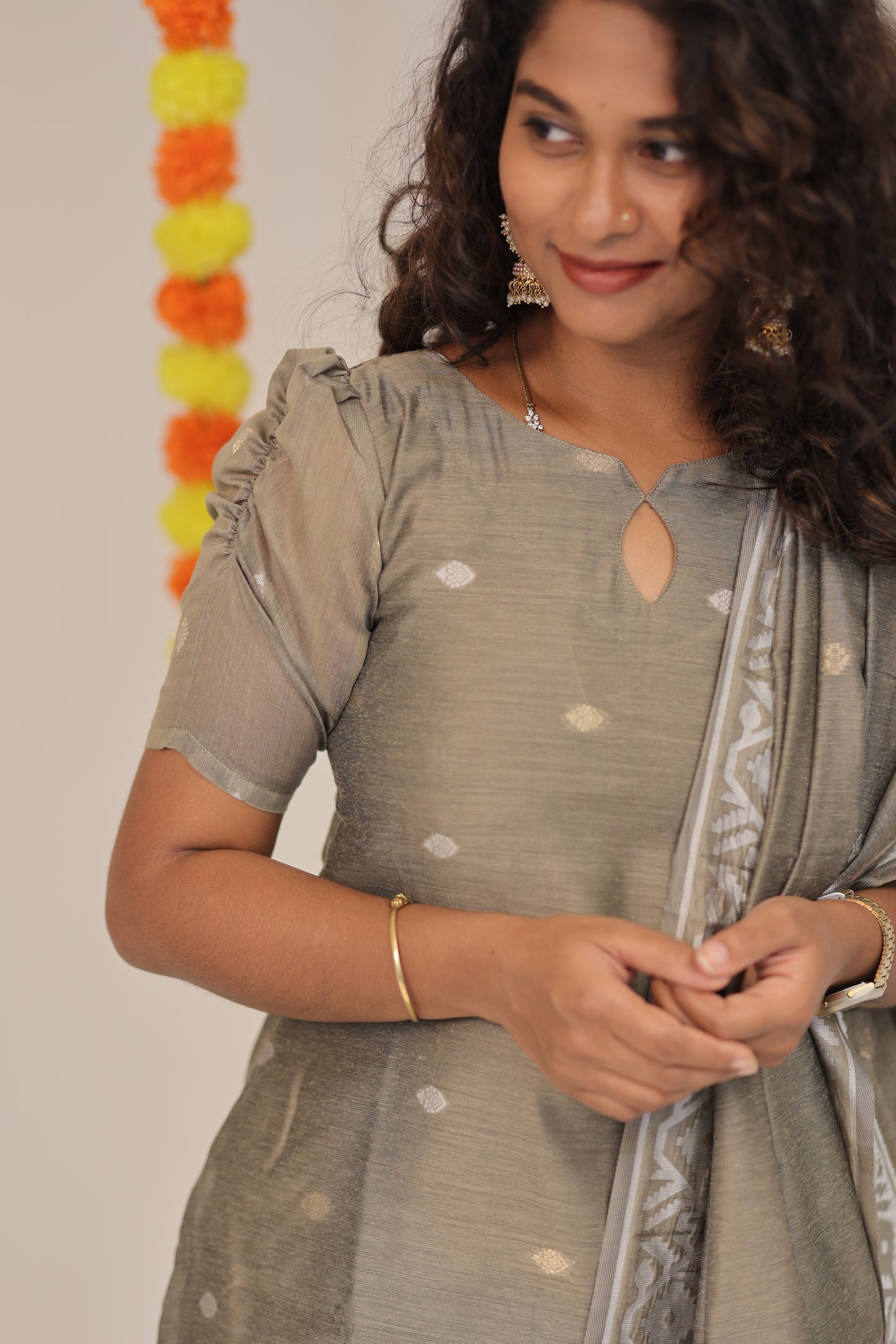 PGchanderi-AGOSHA-VASTHRANGAL-GREY