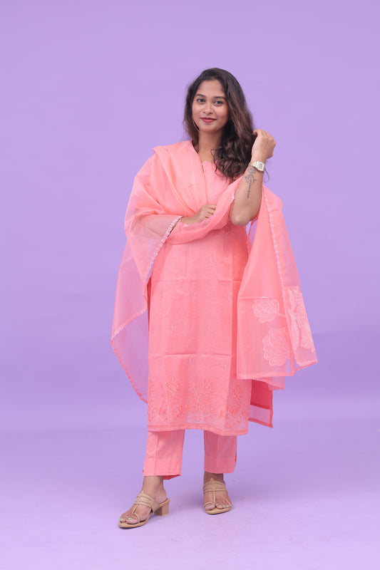 Peach-organza applique set