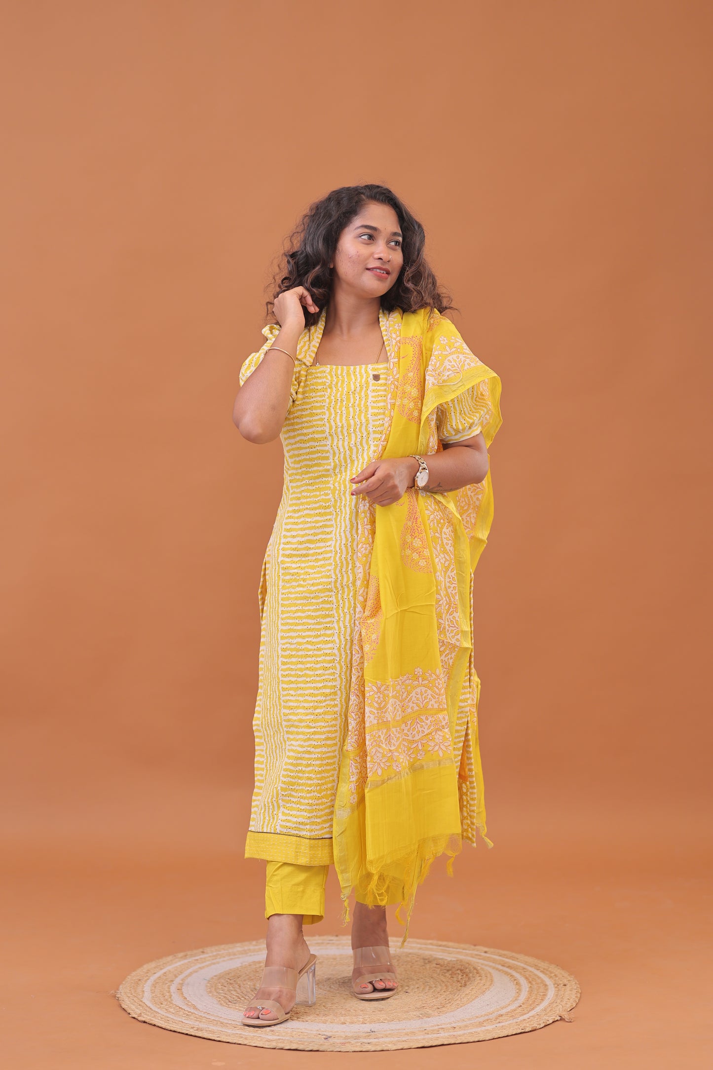yellow hakkoba suits