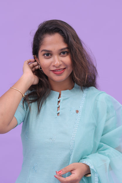 Skyblue-organza applique set