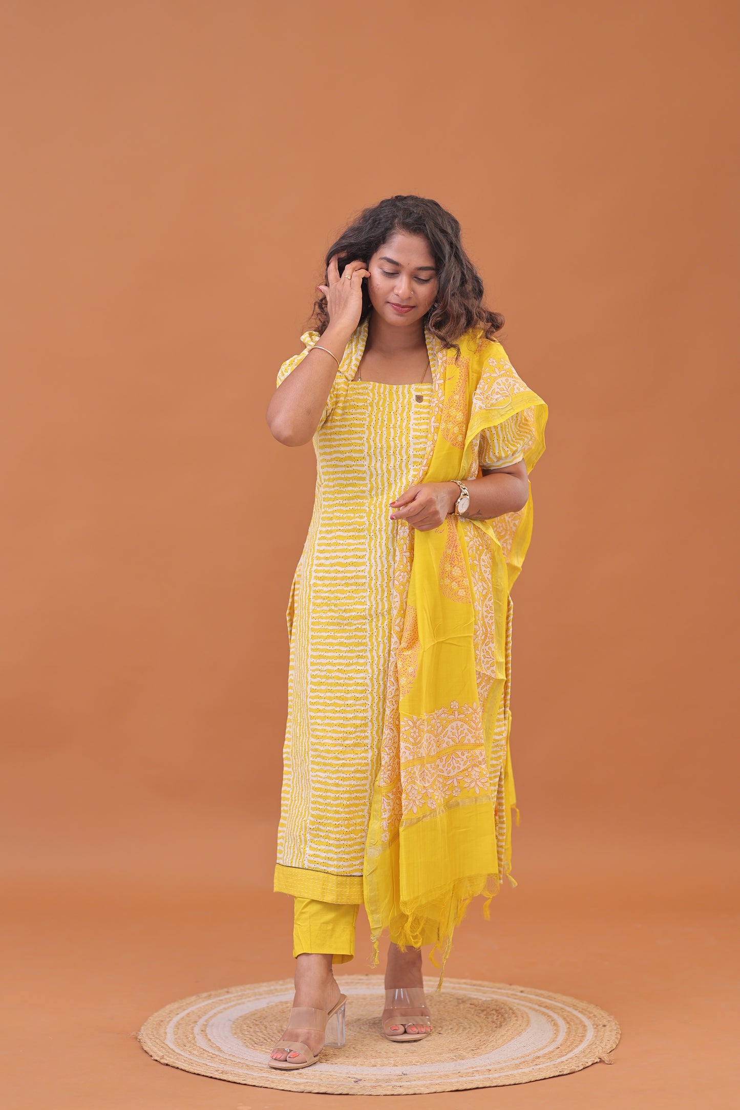 yellow hakkoba suits