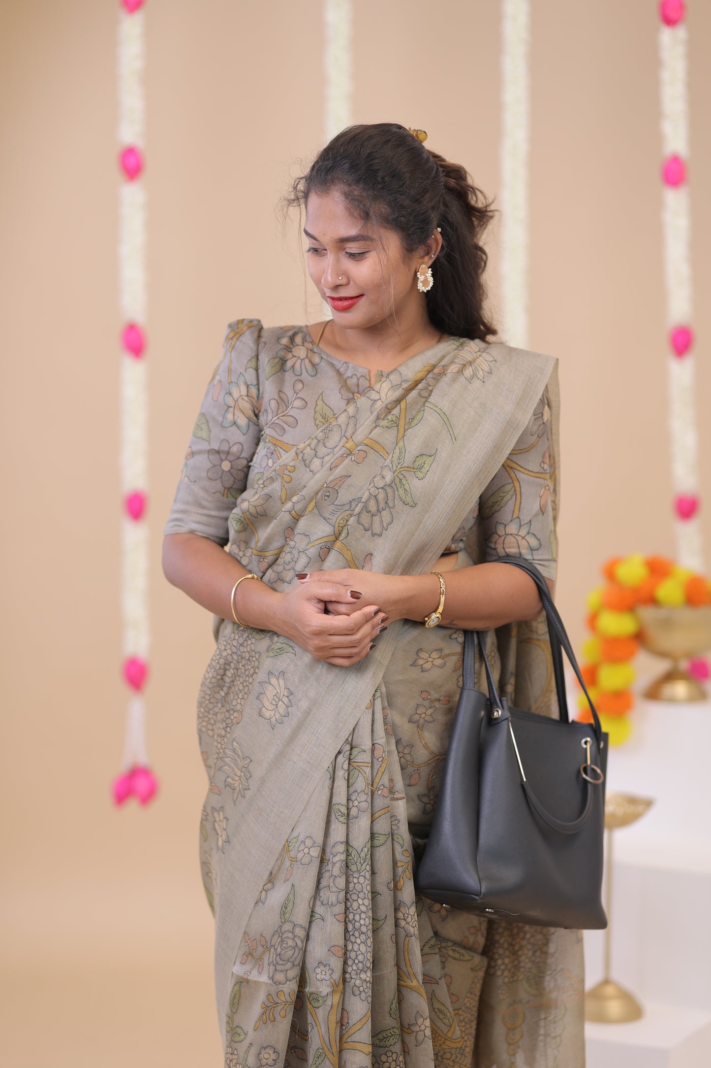 BOSSY GIRL-SAREE04-GREY
