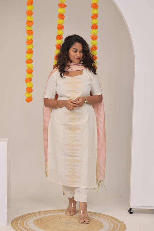 Onam25-AARATHANA-PINK-DUPPATA